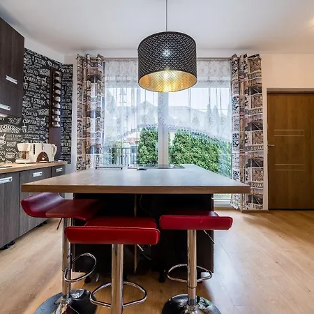 Апартаменты Osiedle Zwyciestwa Comfy House By Bookinghost Познань